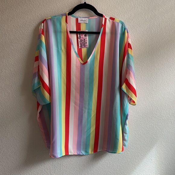 🆕 Oversized sheer overlay top - Picture 2 of 5